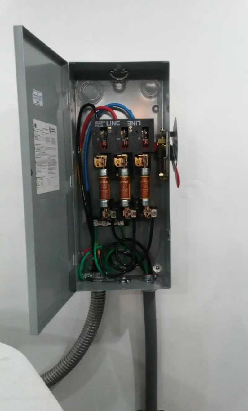 Three-phase disconnect switch installed for Smoke Detector Installation in Oley